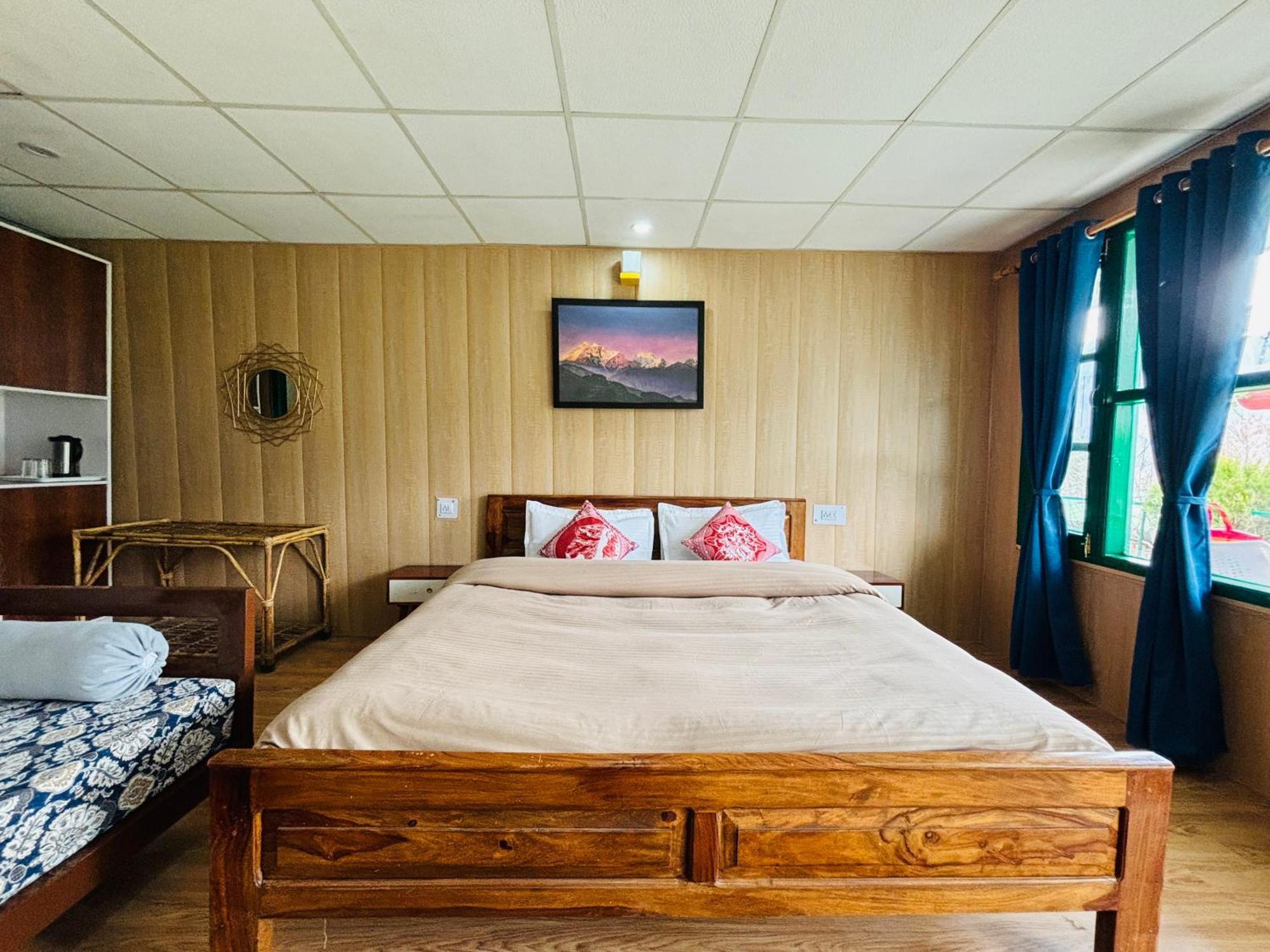 Himalayan High, Auli, By Himalayan Eco Lodges โจชิมัธ ภายนอก รูปภาพ